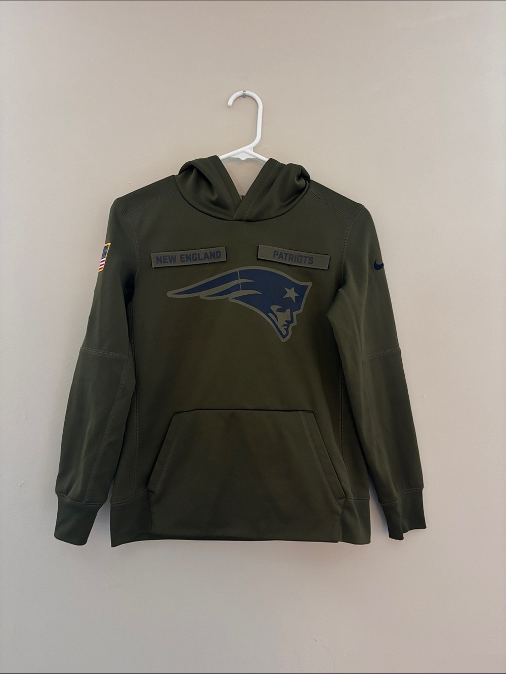 New England Patriots Nike Salute to Service Youth Hoodie M